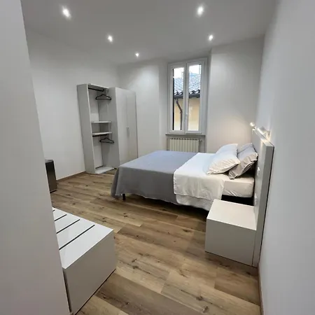 Pertichetti Living 3*